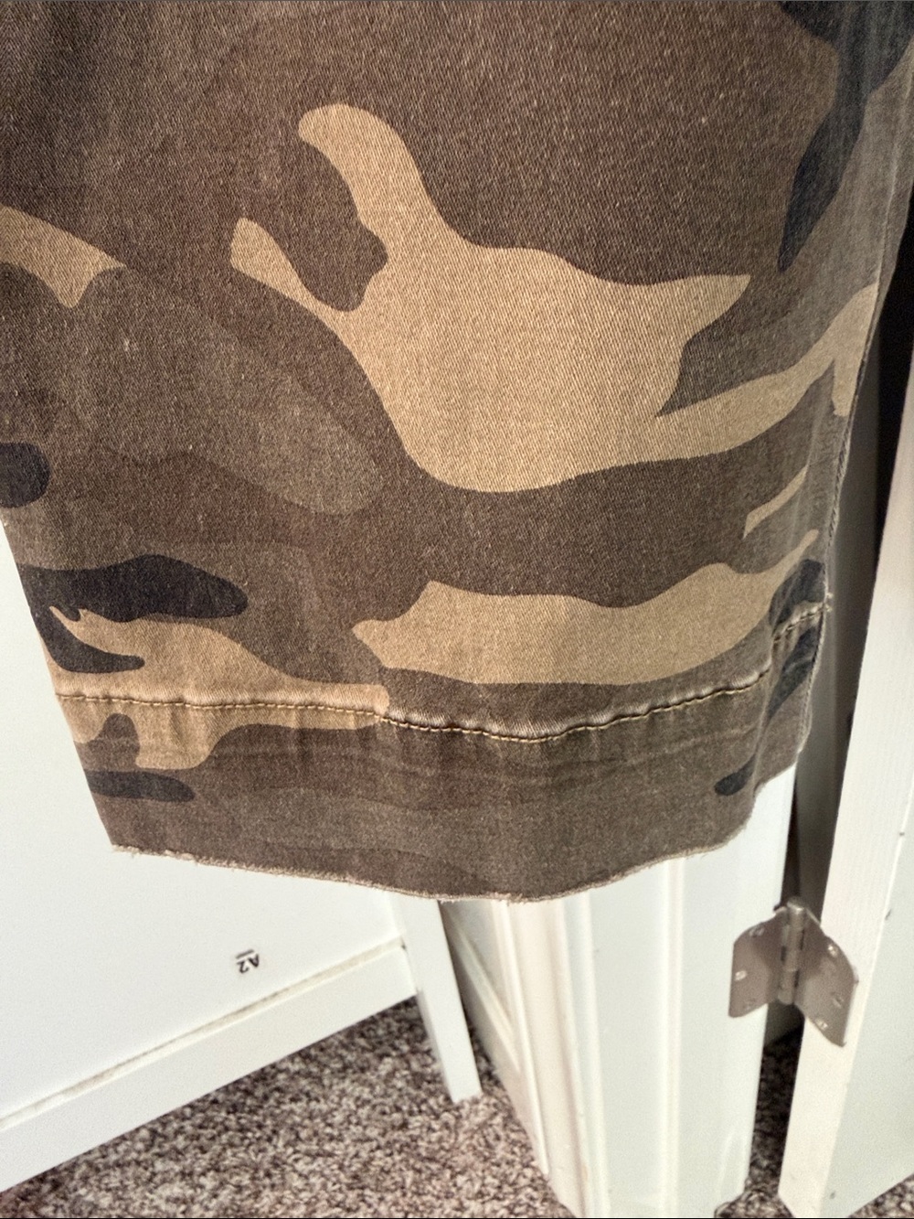 Kut from the Kloth Women's Ashton Camouflage Ankle Pants - Green, Brown, Tan - Picture 7 of 8